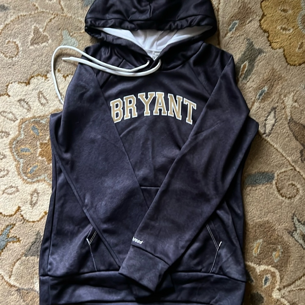 Fanthread size medium Bryant sweatshirt